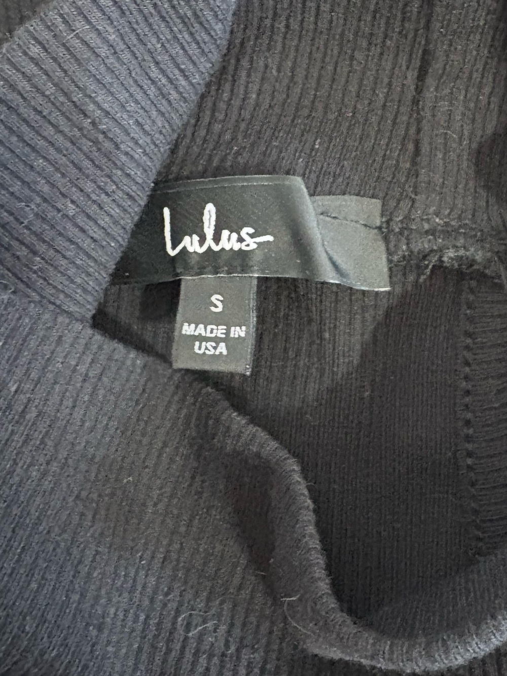 Lulu's Black Ribbed One-Shoulder Top - Picture 3 of 3